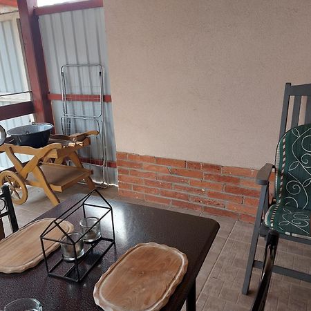 Apartmán Akacvirag Airport Vendeghaz Debrecín Exteriér fotografie