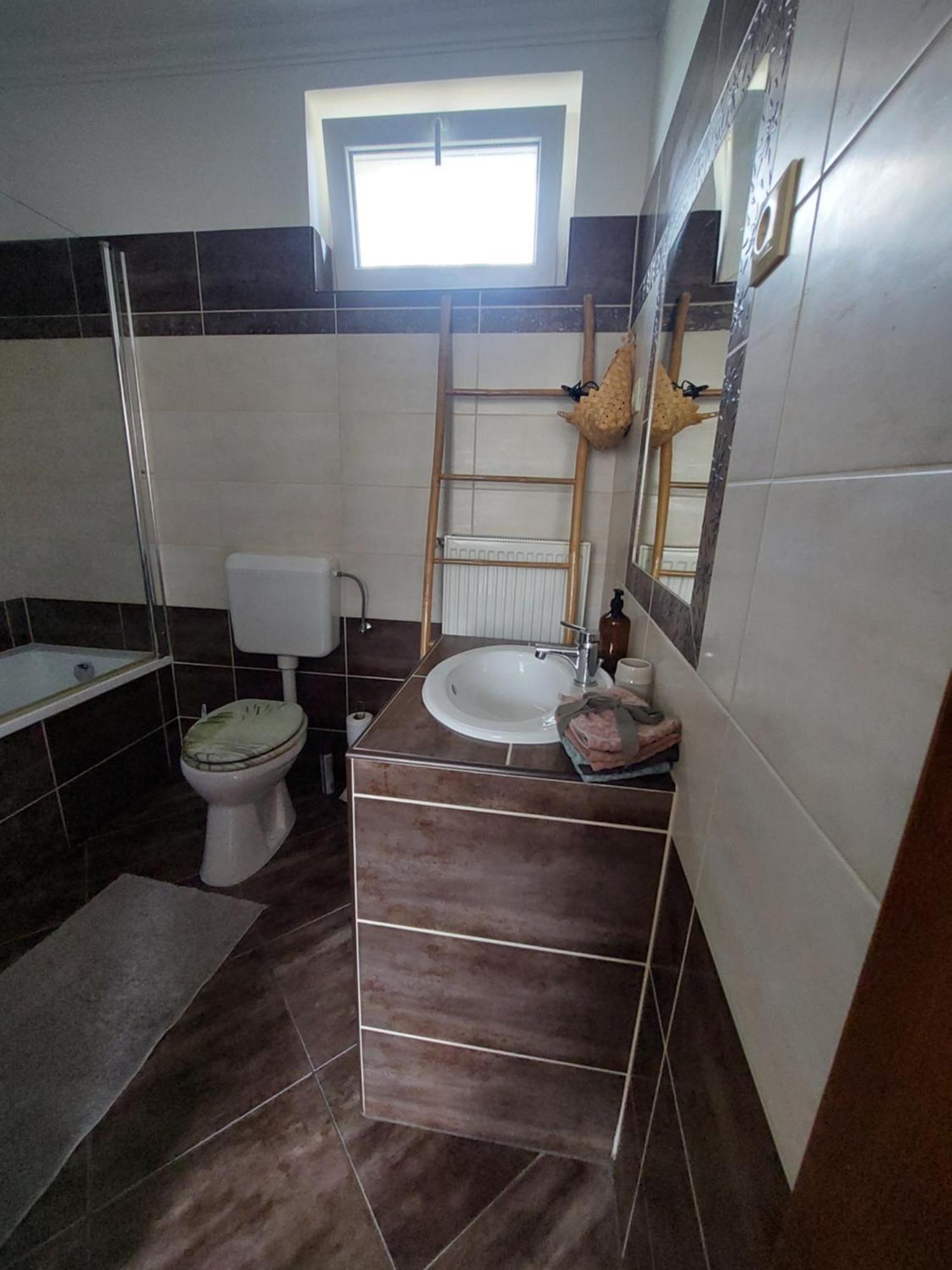 Apartmán Akacvirag Airport Vendeghaz Debrecín Exteriér fotografie