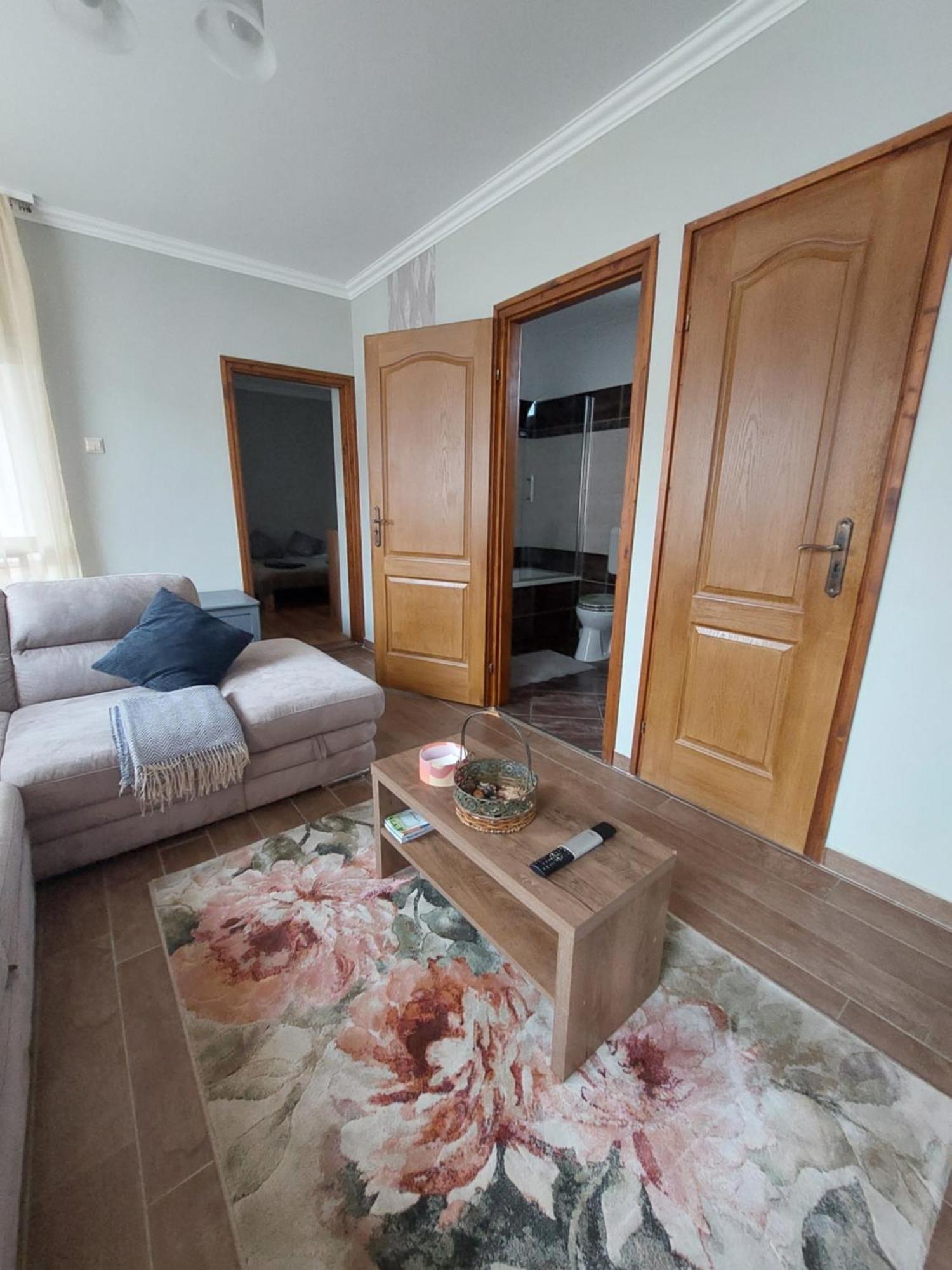 Apartmán Akacvirag Airport Vendeghaz Debrecín Exteriér fotografie