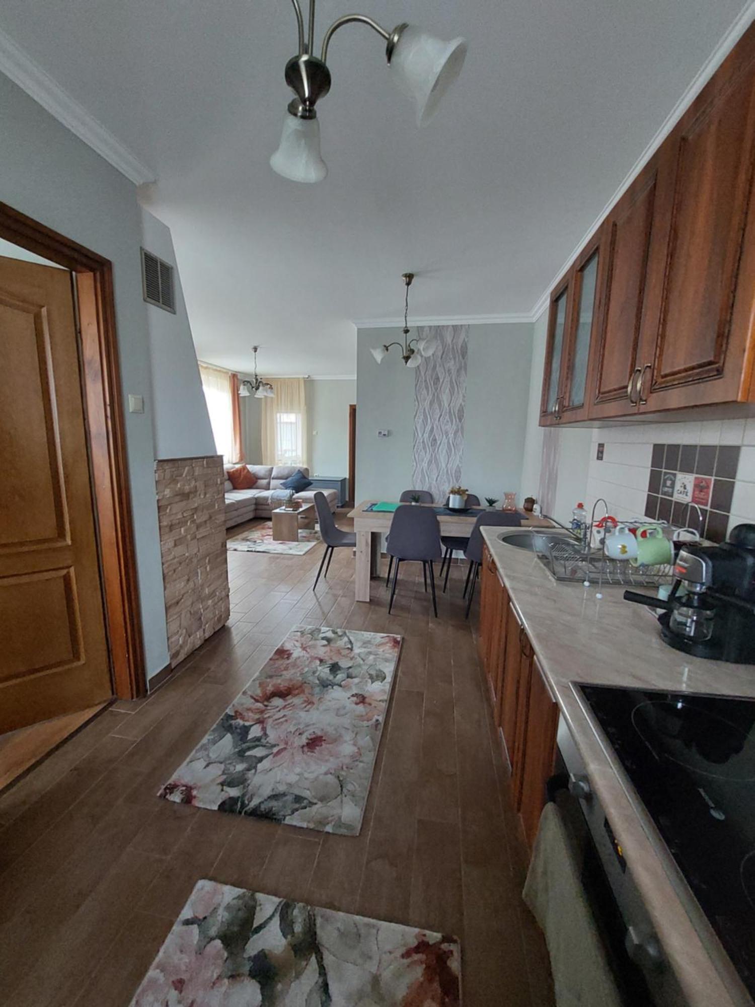 Apartmán Akacvirag Airport Vendeghaz Debrecín Exteriér fotografie